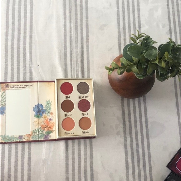 Makeup bundle - Picture 3 of 5